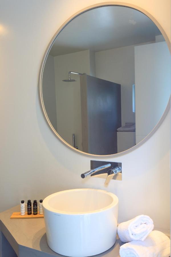 באטסי Iliades Luxury Boutique Suites מראה חיצוני תמונה