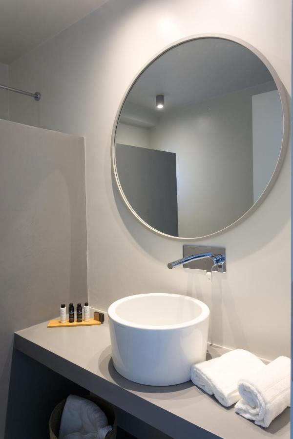 באטסי Iliades Luxury Boutique Suites מראה חיצוני תמונה